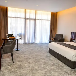 4* Hotel Monarch